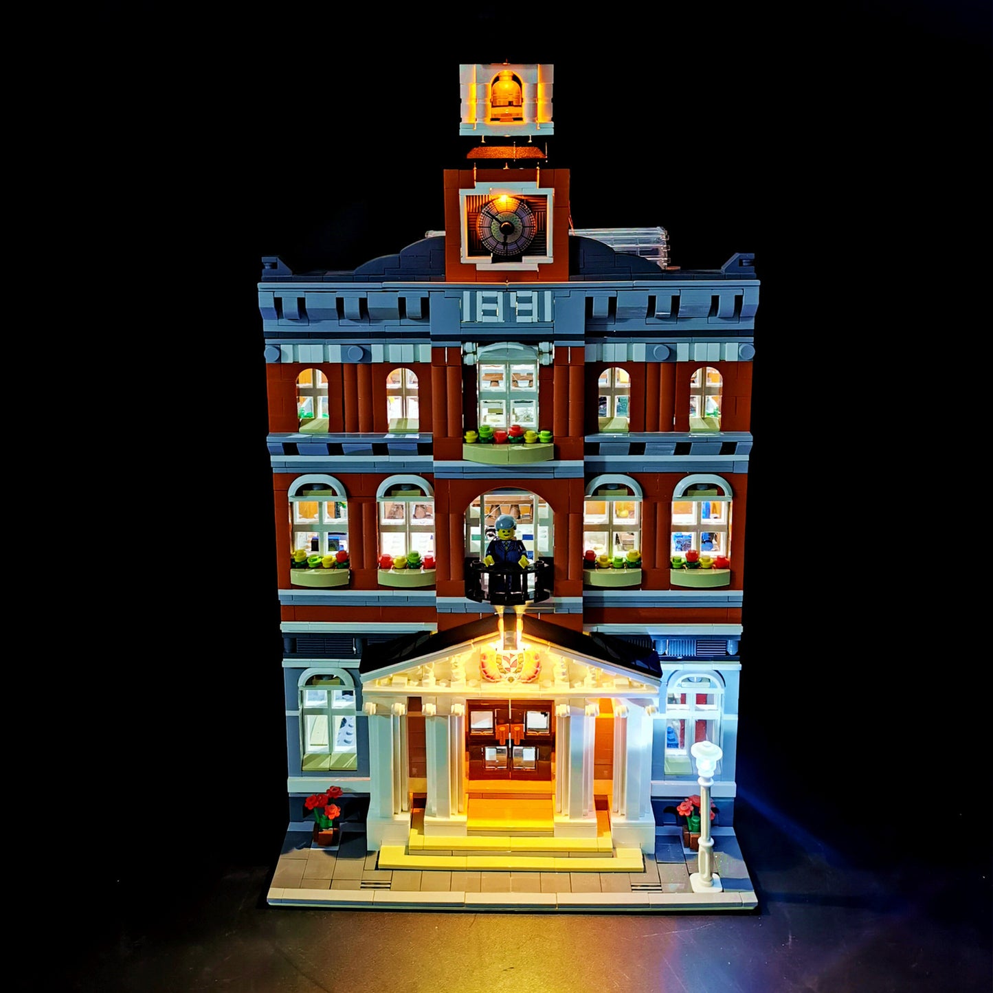 Town Hall (10224) Light Kit
