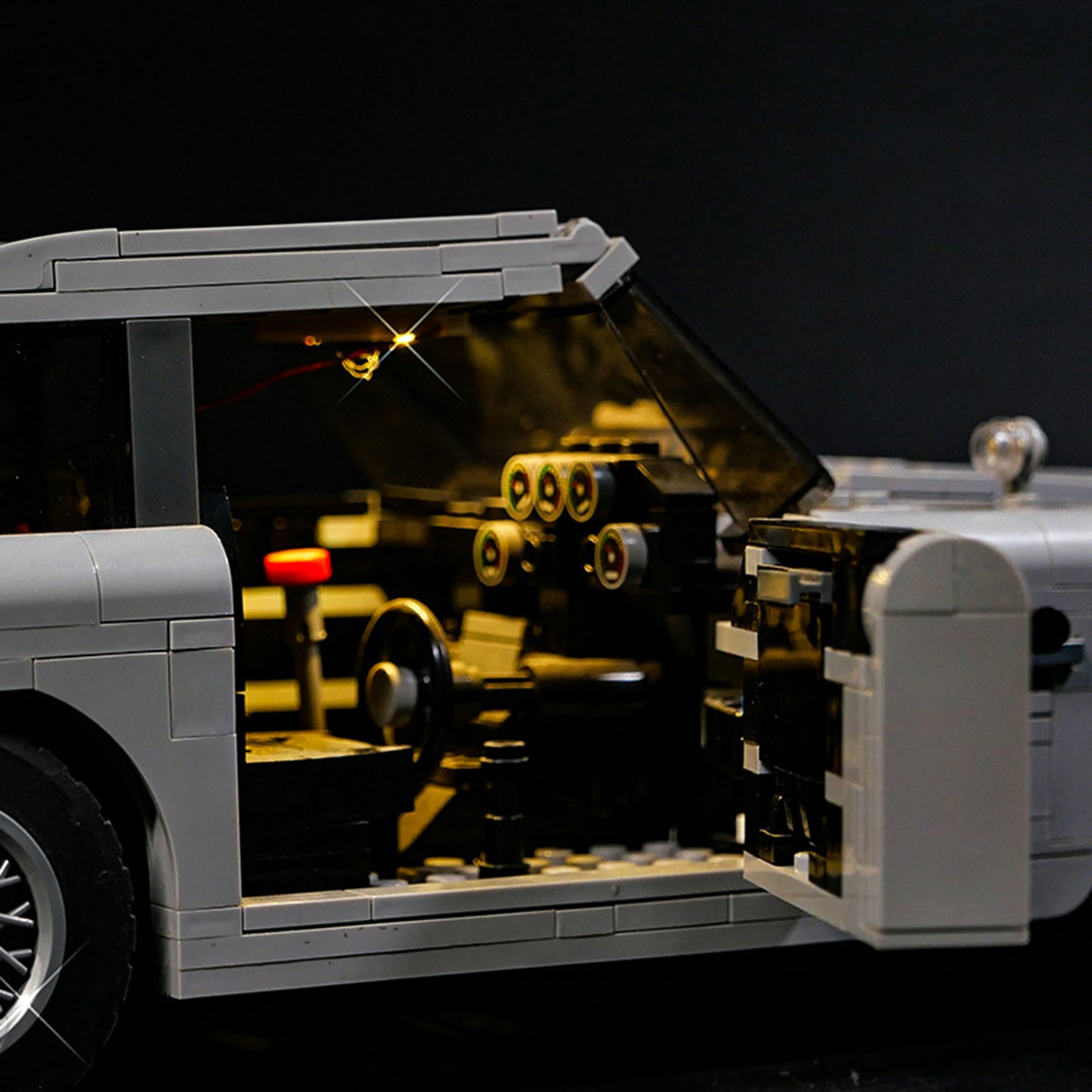 James Bond Aston Martin DB5 Light Kit 10262