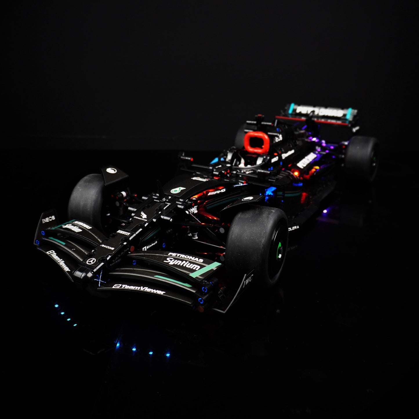 Technic: Mercedes-AMG F1 W14 E Performance (42171) Light Kit